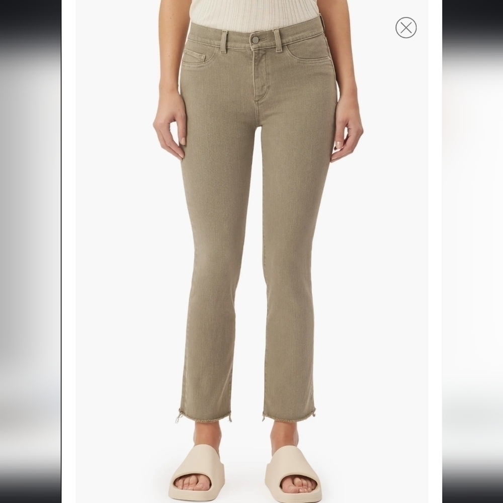 DL1961 Mara Mid Rise Straight Jeans in Lt Coastal size 25 fits more like 26